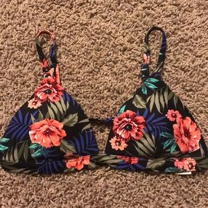 hollister bikini top